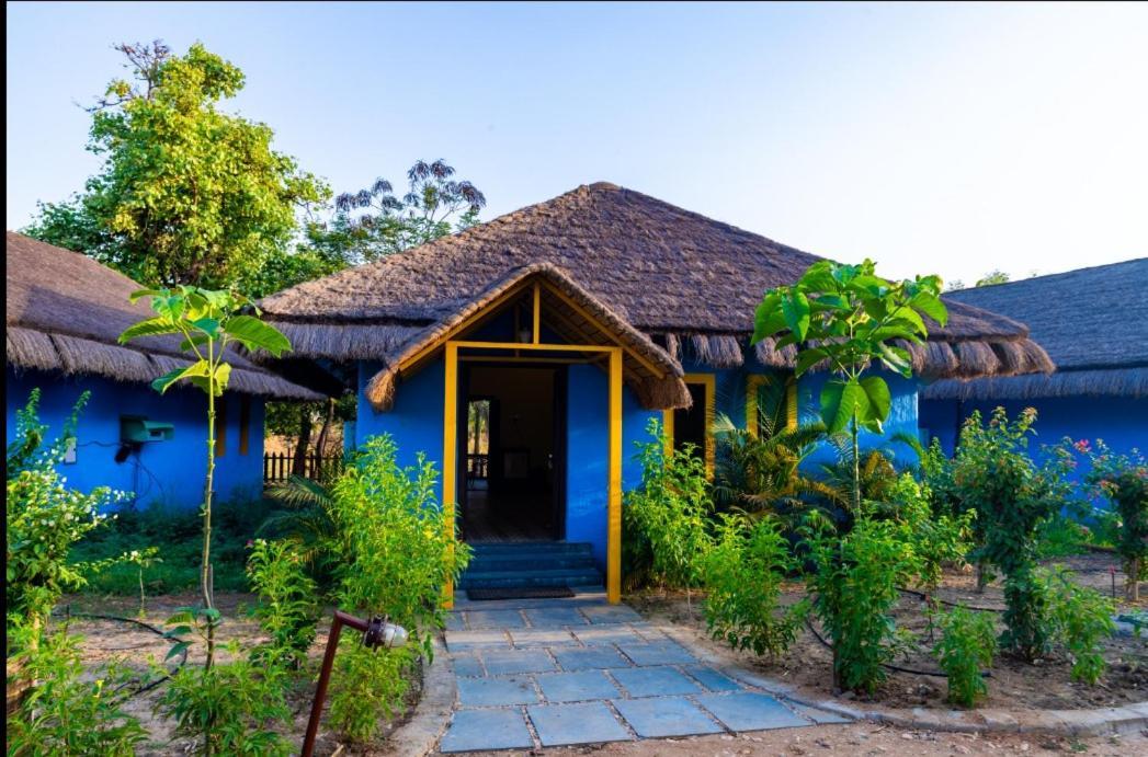 Mayur The Karma Hotel Seoni  Buitenkant foto
